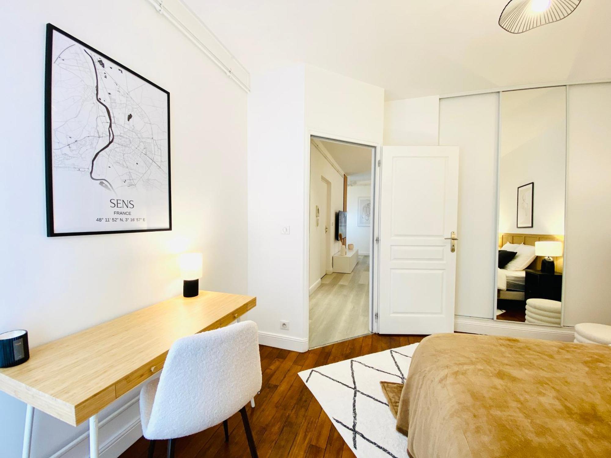 Le Subtil - Best Keys - Elegance & Confort - 2 Chambres Separees - Lit Queen Size - Smart Tv Netflix - Entre Gare & Centre Ville - A 1H De Paris - Wifi Fibre - Check-In Autonome Sens Exterior photo